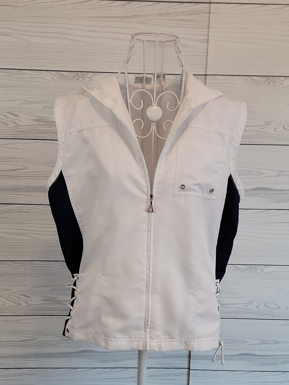 Tail Golf Vest White and Navy Sleeveless Zip-Up Activewear Womens Size M